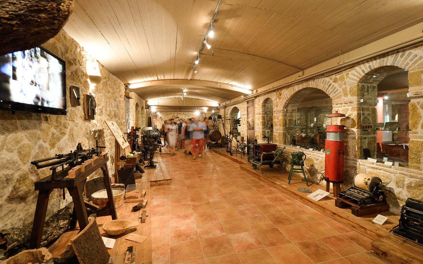 Domaine Costa Lazaridi Museum Xenagiseis